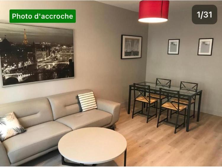 Pavillon 1 A 4 Personnes Chez L'Habitant Parfait Pour Une Famille باغنيو المظهر الخارجي الصورة