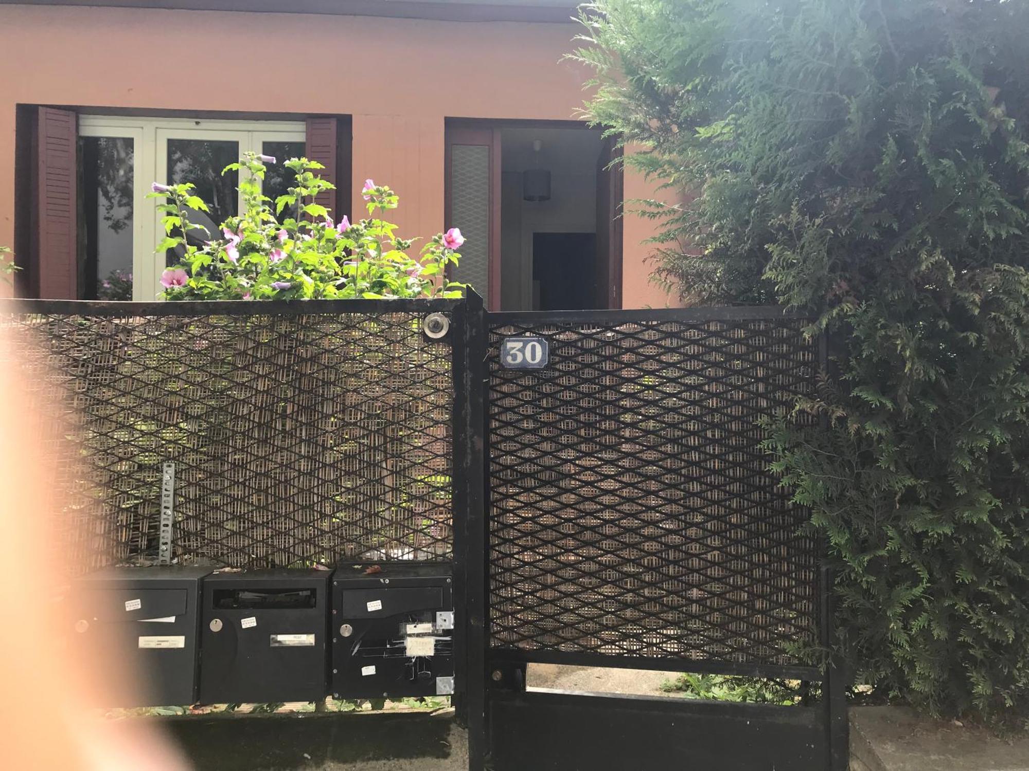 Pavillon 1 A 4 Personnes Chez L'Habitant Parfait Pour Une Famille باغنيو المظهر الخارجي الصورة